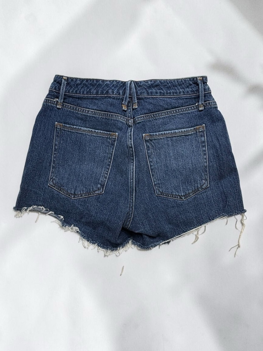 Good American The Cut-Off High Waisted Denim Jean Shorts Blue Size 6 / 28 - Picture 2 of 8